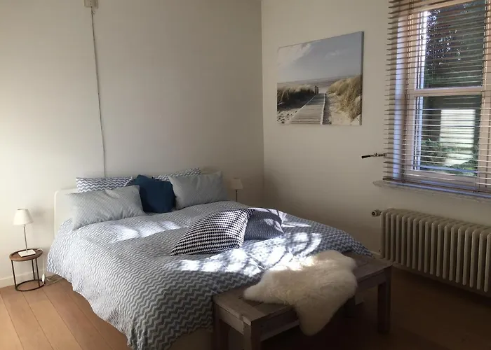 Ann\'S Room